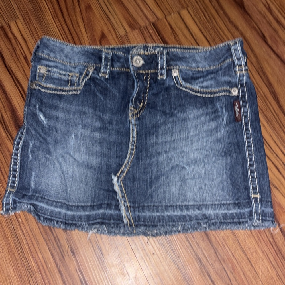 Silver Jeans skirt. FIRM - Picture 2 of 2